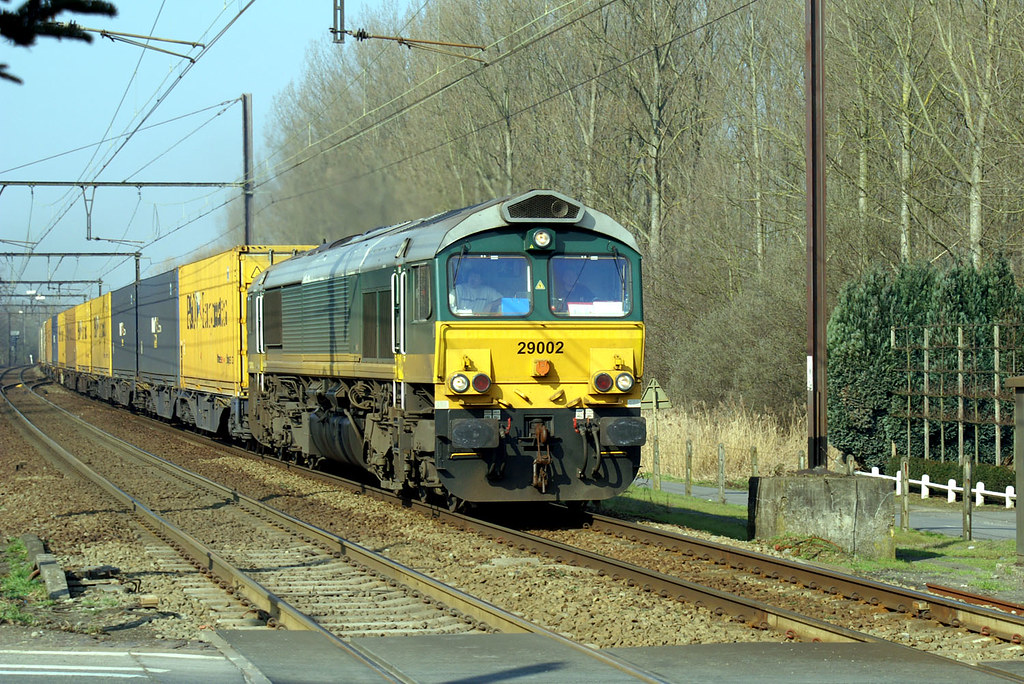 belgium - class 66 29002 haacht 04-3-11 JL