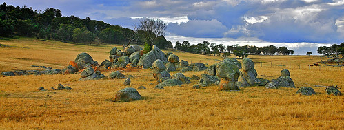rocks australia boulders nsw granite newsouthwales armidale waterfallway