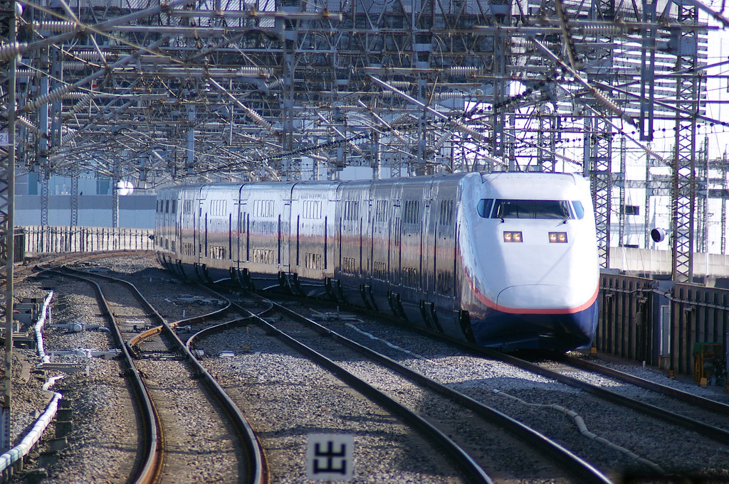 #08 toki325@omiya | Max Toki325 E1 series shinkansen Omiya s… | Flickr