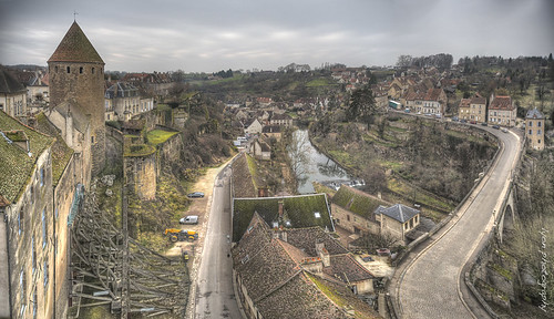 road bridge winter france cold tower river ancient support looking view traffic towers medieval historic valley ramparts pont bleak fortification strategic darkages shoring semurenauxois cotedor pontjoly