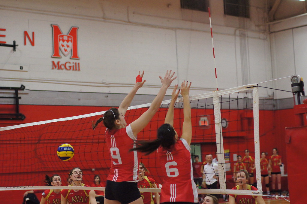 College Women's Volleyball, Laval Rouge Et Or VS McGill Martlets, Sony A55, Montreal, 5 February 2011 (9)