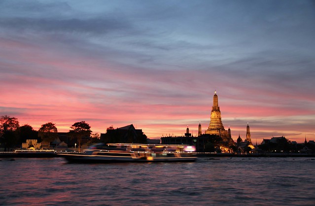 Sunset over Wat Arun Bangkok