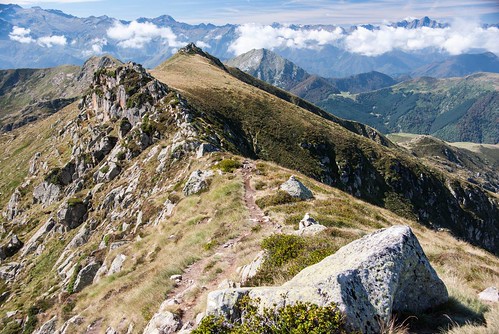 ariège pyrénées pirineos montagne troisseigneurs sentier pathscaminhos occitanie eu