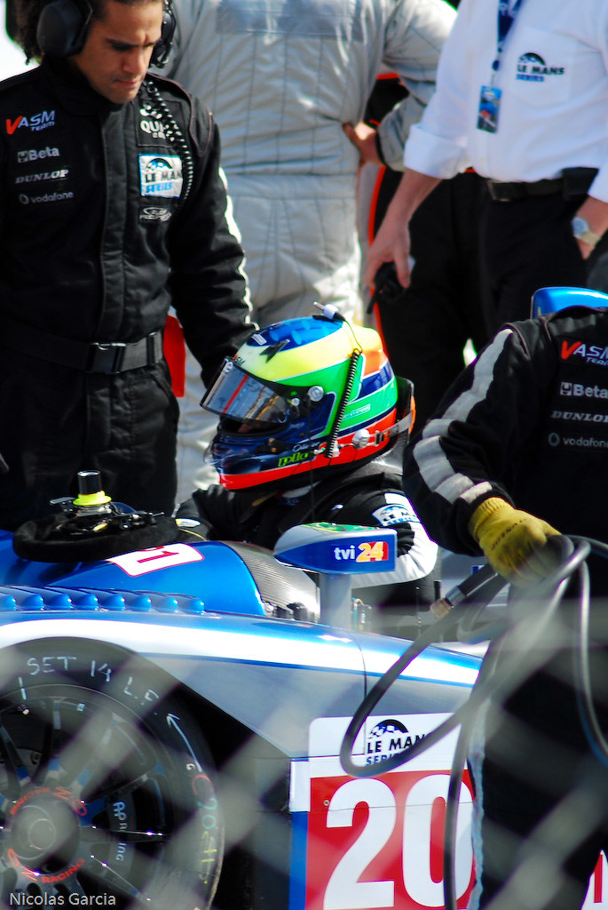 Olivier Pla takes place in his car