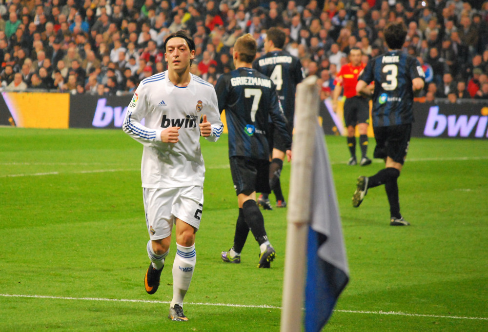 Ozil - Real Madrid 4 - Real Sociedad 1 6 de febrero de 2011