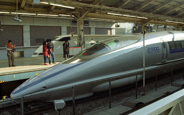 A West Japan Railway Company Shinkansen 500 at Tokyo Station