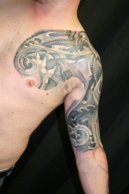 Cover up sleeve black grey biomechanic