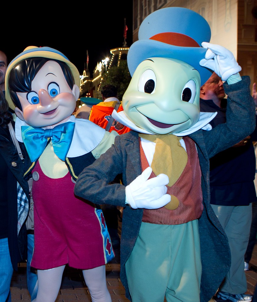 Pinocchio & Jiminy Cricket Pappaufsteller Lebensgröße Ca. 180 Cm – Perfekt Für Disney-Fans & Foto-Spaß