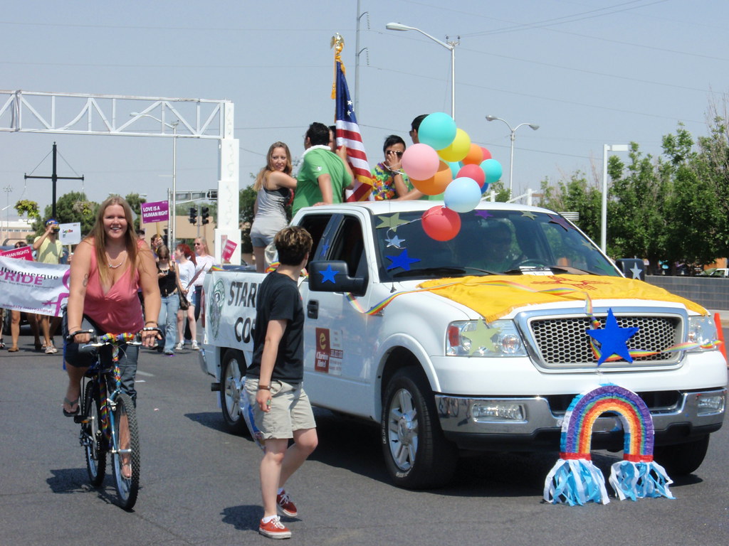 P6110127 | Gay Parade. June 10, 2011. Albuquerque, NM 