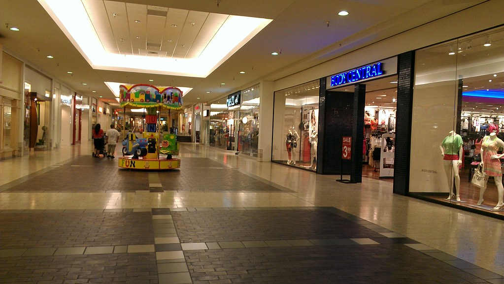 NorthPark Mall (Iowa) - Wikipedia