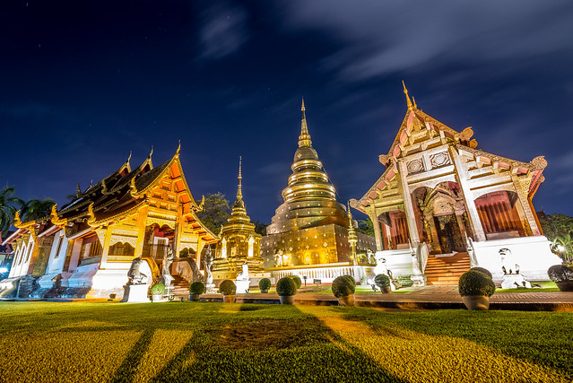 Wat Phra Singh at night