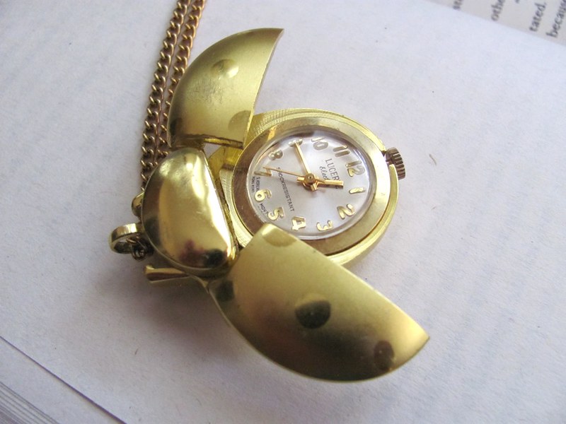 vintage jewelry Lucerne gold carved winding mechanical pocket watch necklace  - Shop oldtime-workstation Necklaces - Pinkoi