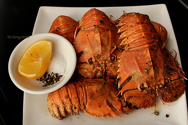 Stir-Fried Slipper Lobster | Lobster menu, Food, Chicken wings
