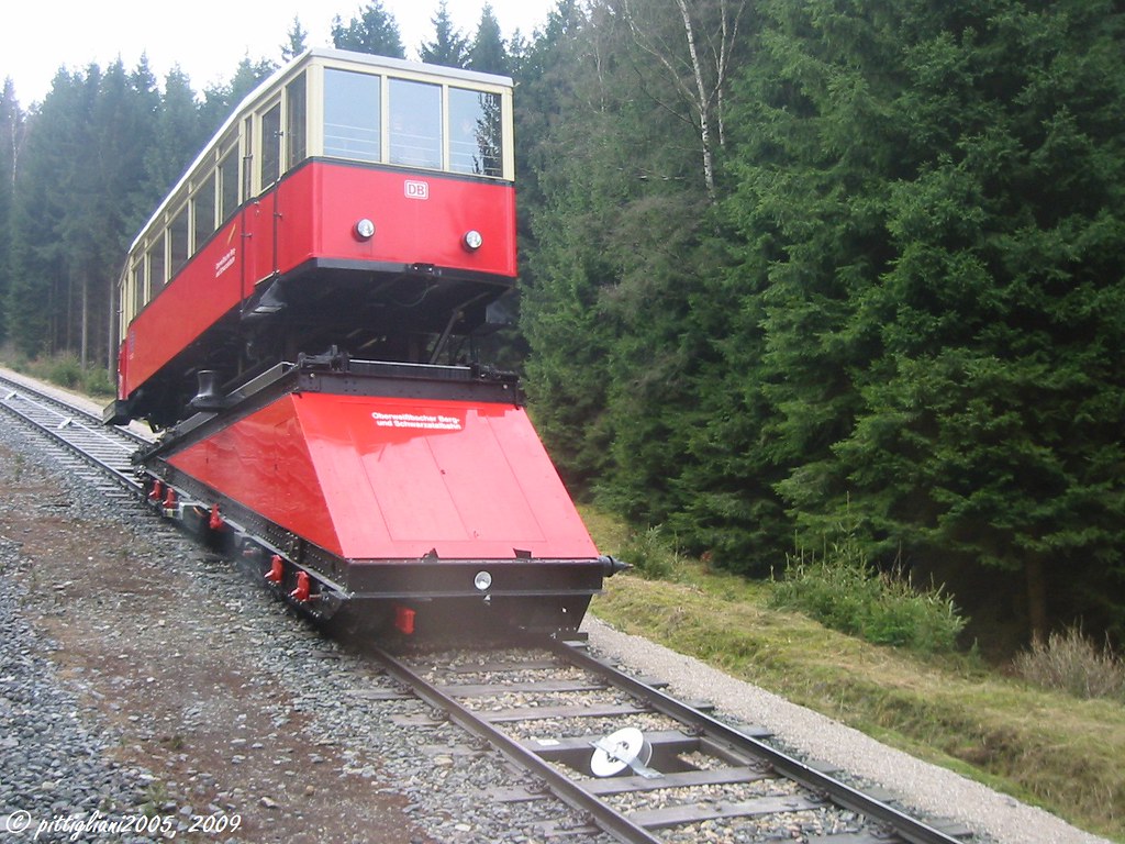 Bergbahn / mountain railway | fotografiert am 1. April 2006 … | Flickr