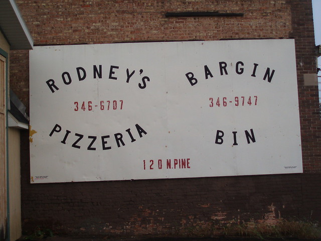 Rodney's Pizzeria / Bargin Bin