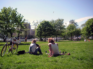 Tanto | Some guys chilling in the park. What *are* they wear… | Flickr
