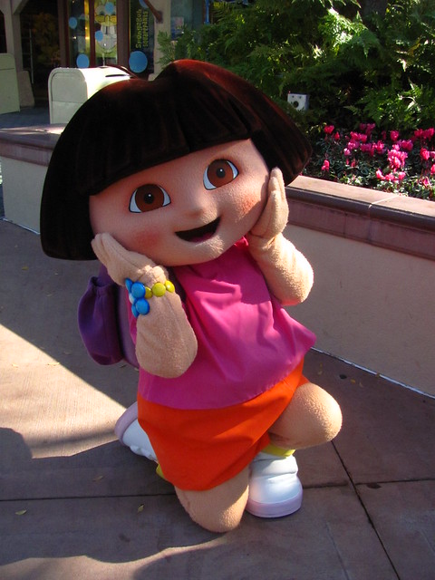 Meeting Dora the Explorer at Universal Studios