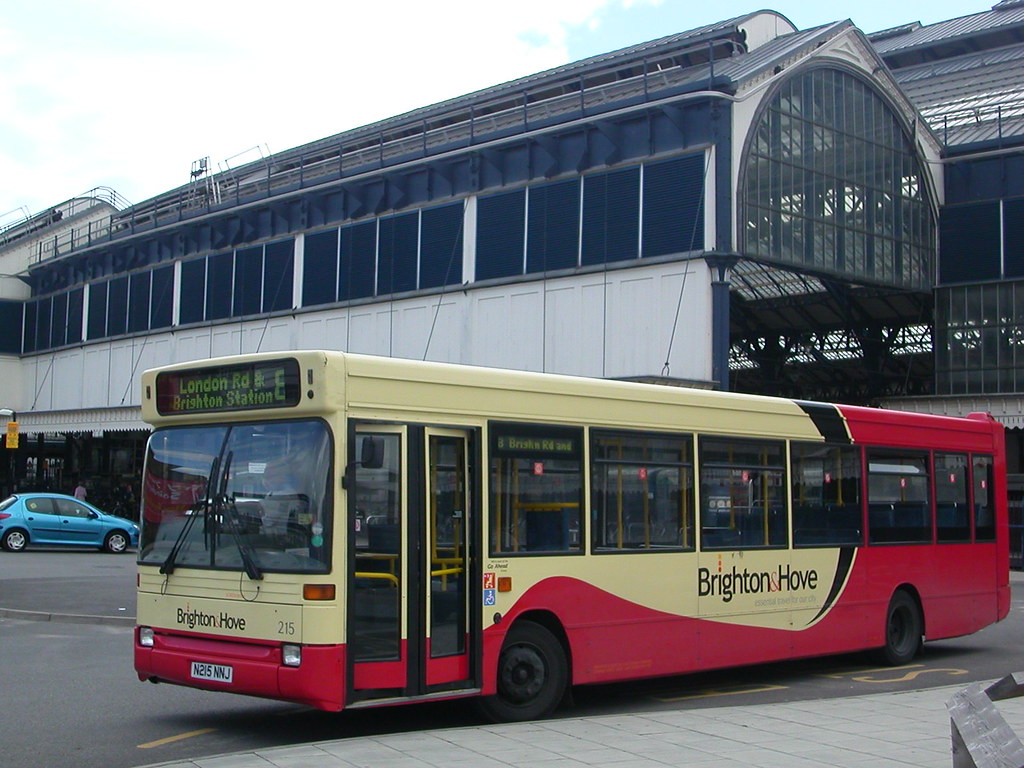N215 NNJ at Brighton station (rear entrance) (Route 8)