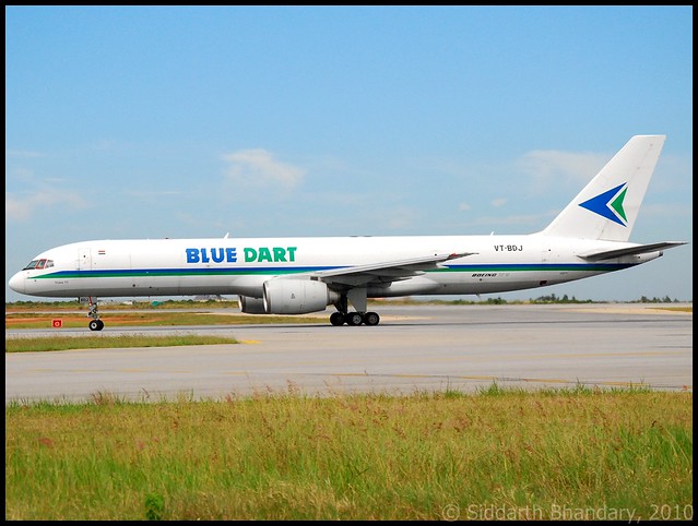 Blue Dart Boeing 757-200 SF (VT-BDJ)