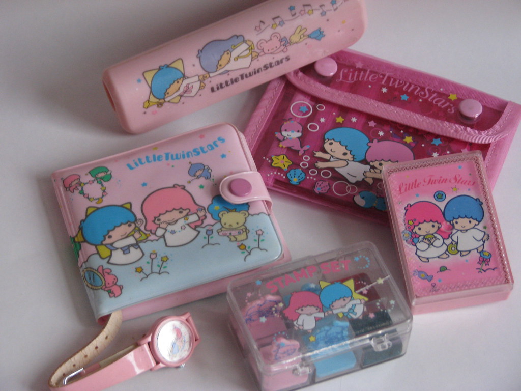 Little Twin Stars vintage items II | Harmonica, wallets, sta… | Flickr