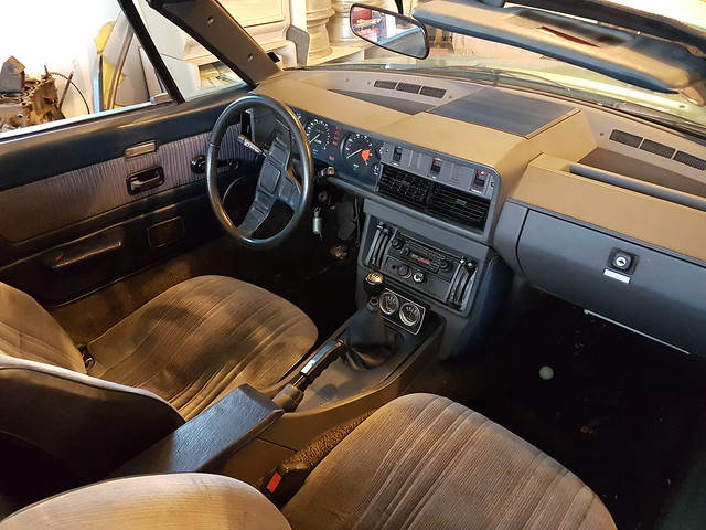 1981 Triumph TR8 - interior