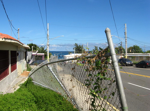 Arecibo, Puerto Rico by uncle_mino
