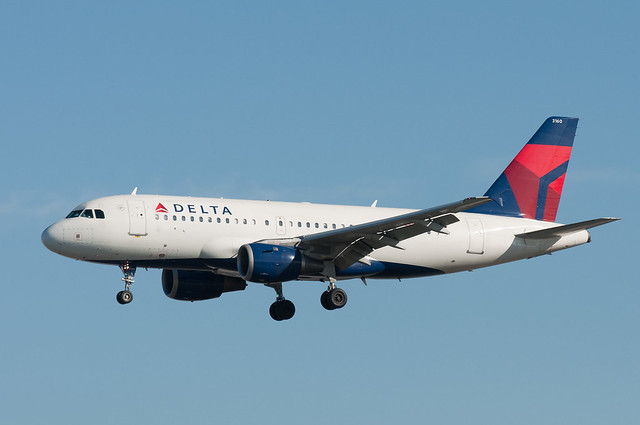 Delta Airbus on  final