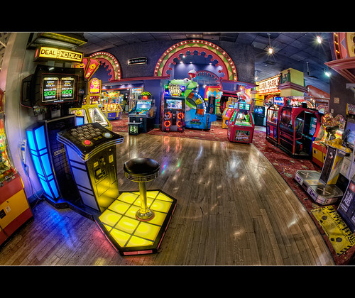 park las vegas hotel nikon interiors nevada arcade sigma games luna fisheye nik machines d200 newyorknewyork 10mm photomatix bugeyedg hdrdriexposurefusion