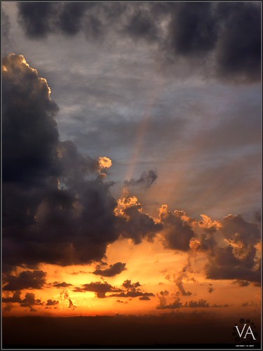 Sunset at San Millan de Juarros / Puesta de sol en San Millan de Juarros by Trensamiro, ■ Beautiful sunset at San Millan de Juarros (Burgos, Castile, Spain). The colors and cloud shapes we
