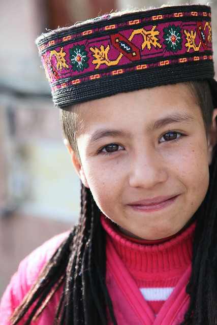 A Tajik girl in Tashkurgan タシュクルガン、タジク族の少女