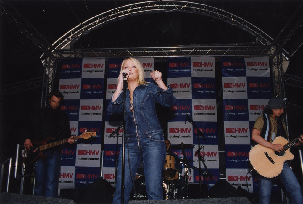 Emma Bunton live at hmv Covent Garden, London, 2001 | Flickr
