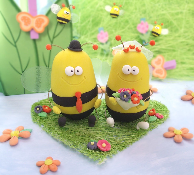 Funny Bee wedding cake toppers