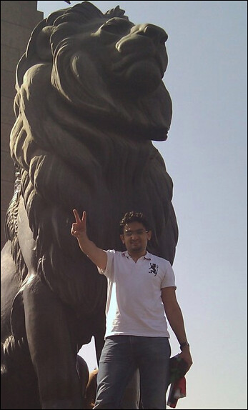 Wael Ghonim at Qasr al-Nil Bridge