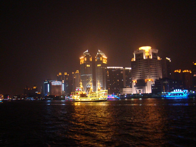 vista de edificios rascacielos Crucero Río Huangpu Shanghái China 02