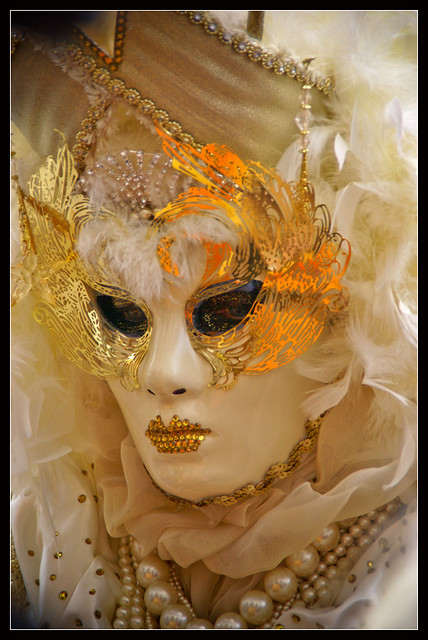 Venice carnival 2011 - White lady