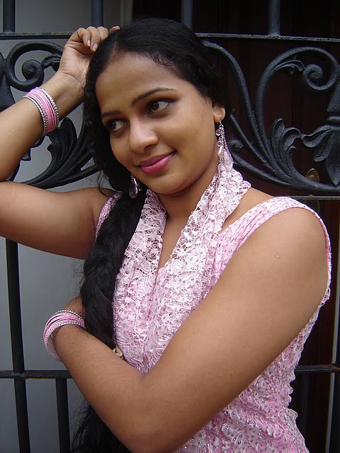 Most Beautiful Sri Lankan Women - Hottest Actresses From Sri Lanka