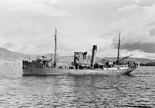 SELECTED WWII  AUXILIARIES: Brisbane-based minesweeper HMAS GOONAMBEE - Photo RAN Historical. | by Kookaburra2011