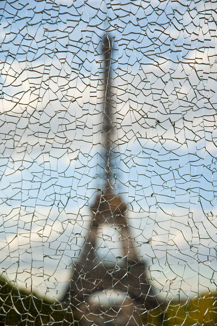 France - Paris - Eiffel Tower Cracks