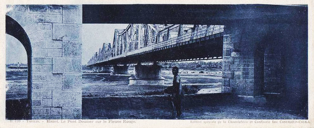 HANOI - Le Pont Doumer sur le Fleuve Rouge - carte PANORAMIQUE 23 x 9.5 cm