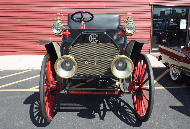 1906 International Two-Seat Auto Wagon (2 of 13)