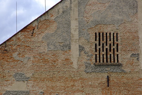 old building wall facade barn geotagged brickwork geo:lat=5014230223975284 geo:lon=14691757276826479 tomasfotografcz