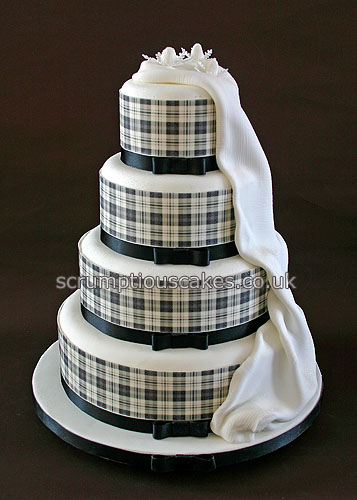 Wedding Cake (699) - Black & White Edible Tartan Collar
