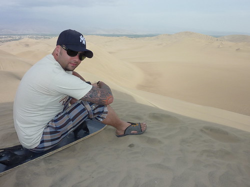 Sandboarding in Huacachina (Ica) | by Cookie 2000
