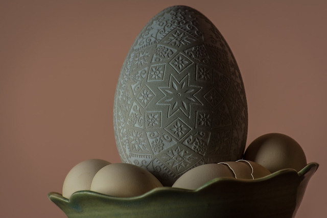 Etched Swan Egg-1807