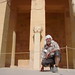Chrám královny Hatšepsut – před portrétem královny, foto: Luděk Wellner