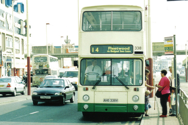 Blackpool Transport (LA) - AHG 338V
