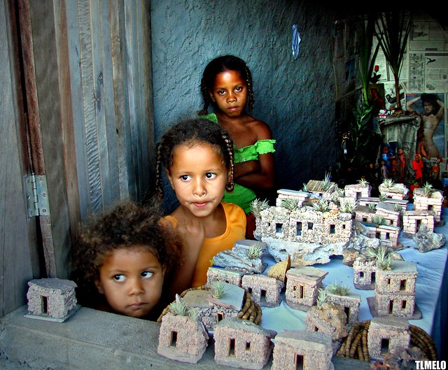 Handicraftsman´s Daughters - Xique Xique do Igatu City - Chapada Diamantina - Bahia - Brasil