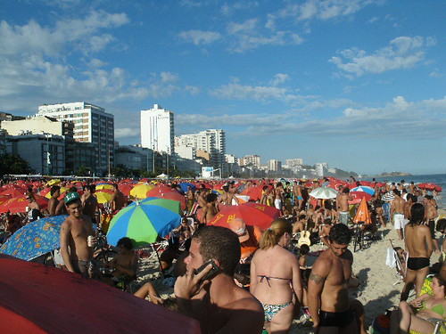 Grupo Matriz - Praias Abril 2011 | by Distribution by bicycle in Rio