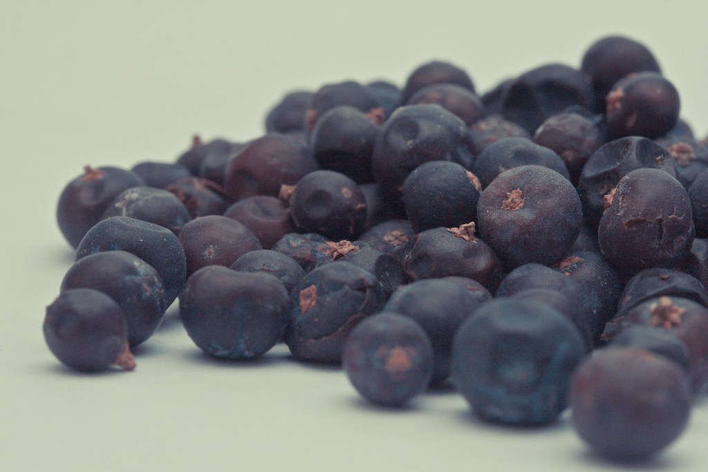 Juniper berries 