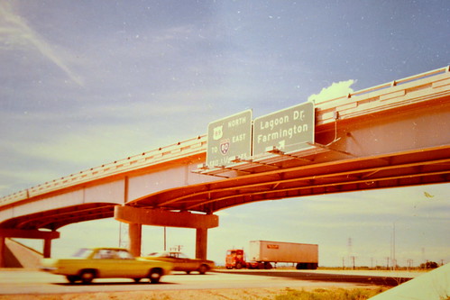 sign utah lagoon saltlakecity freeway 1970s 1972 farmington i15 interstate15 us89 buttoncopy biggreensign gloverlane lagoonexit